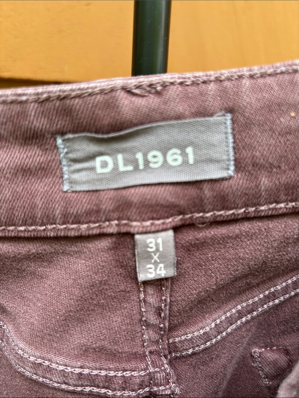 DL 1961 | Mauve Russell Slim Straight Performance Stretch Jeans | Size 31x34 - Picture 5 of 6